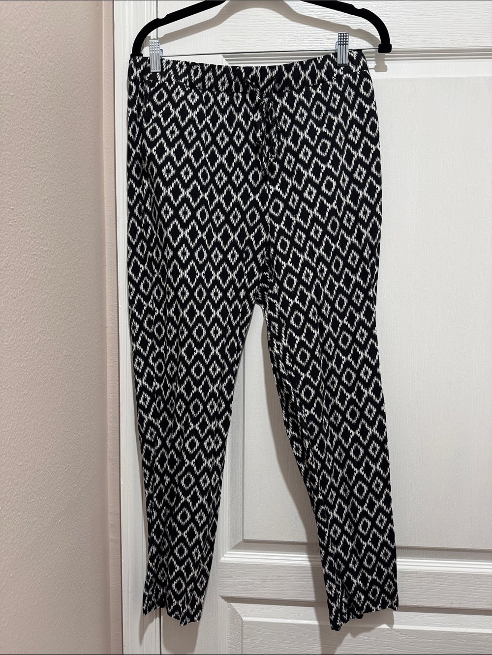 Banana Republic Black and White Ikat Elastic-Waist Pants